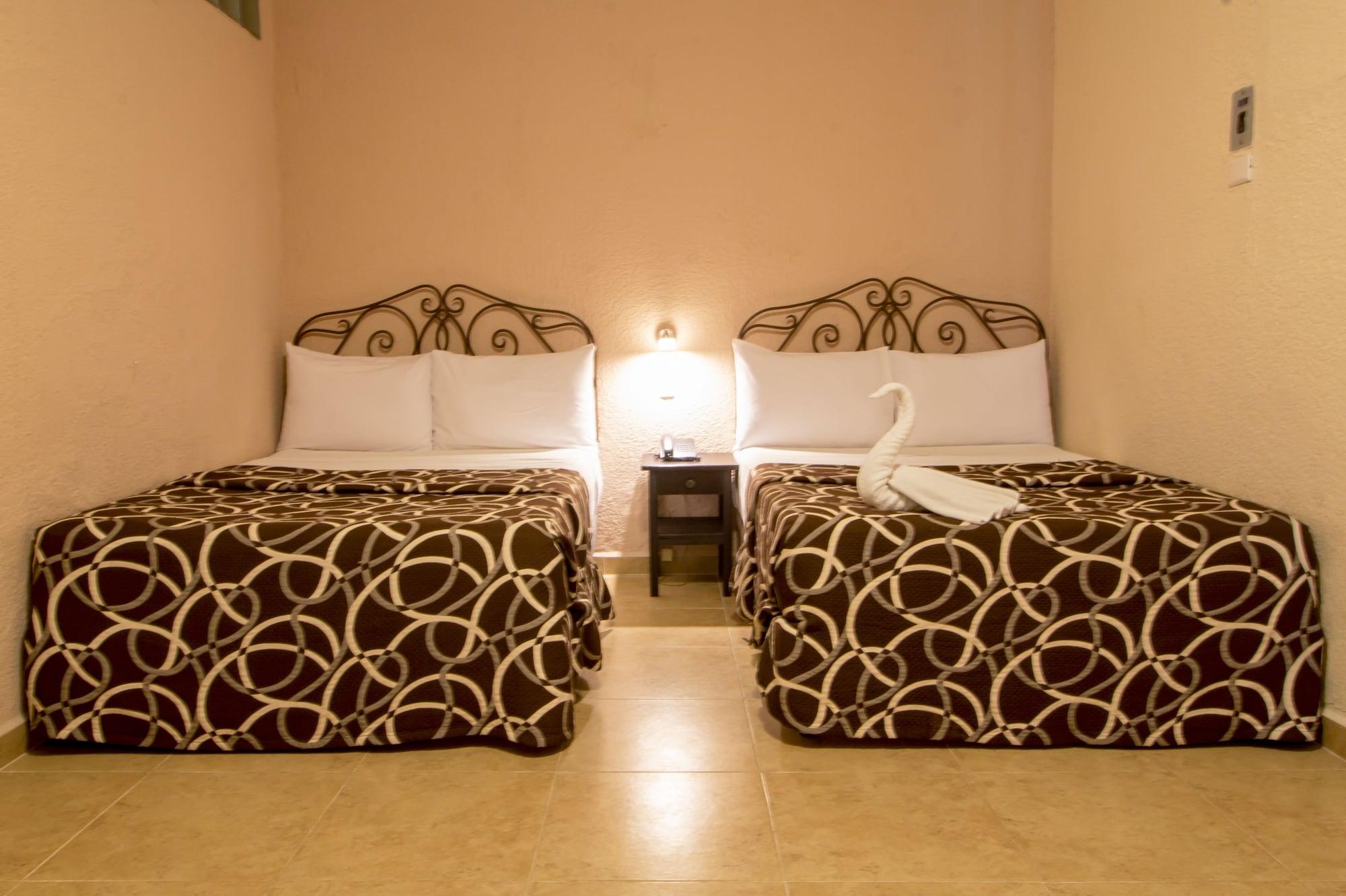 Hotel Colon Merida Exterior photo