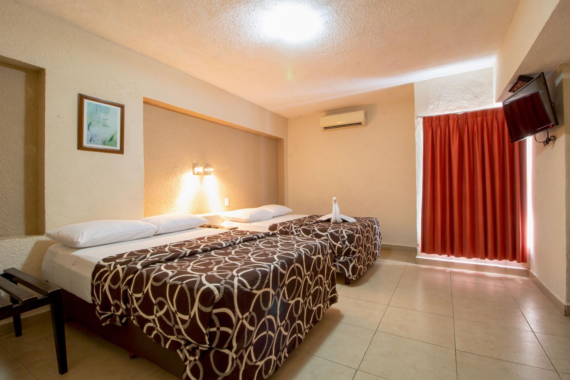 Hotel Colon Merida Exterior photo