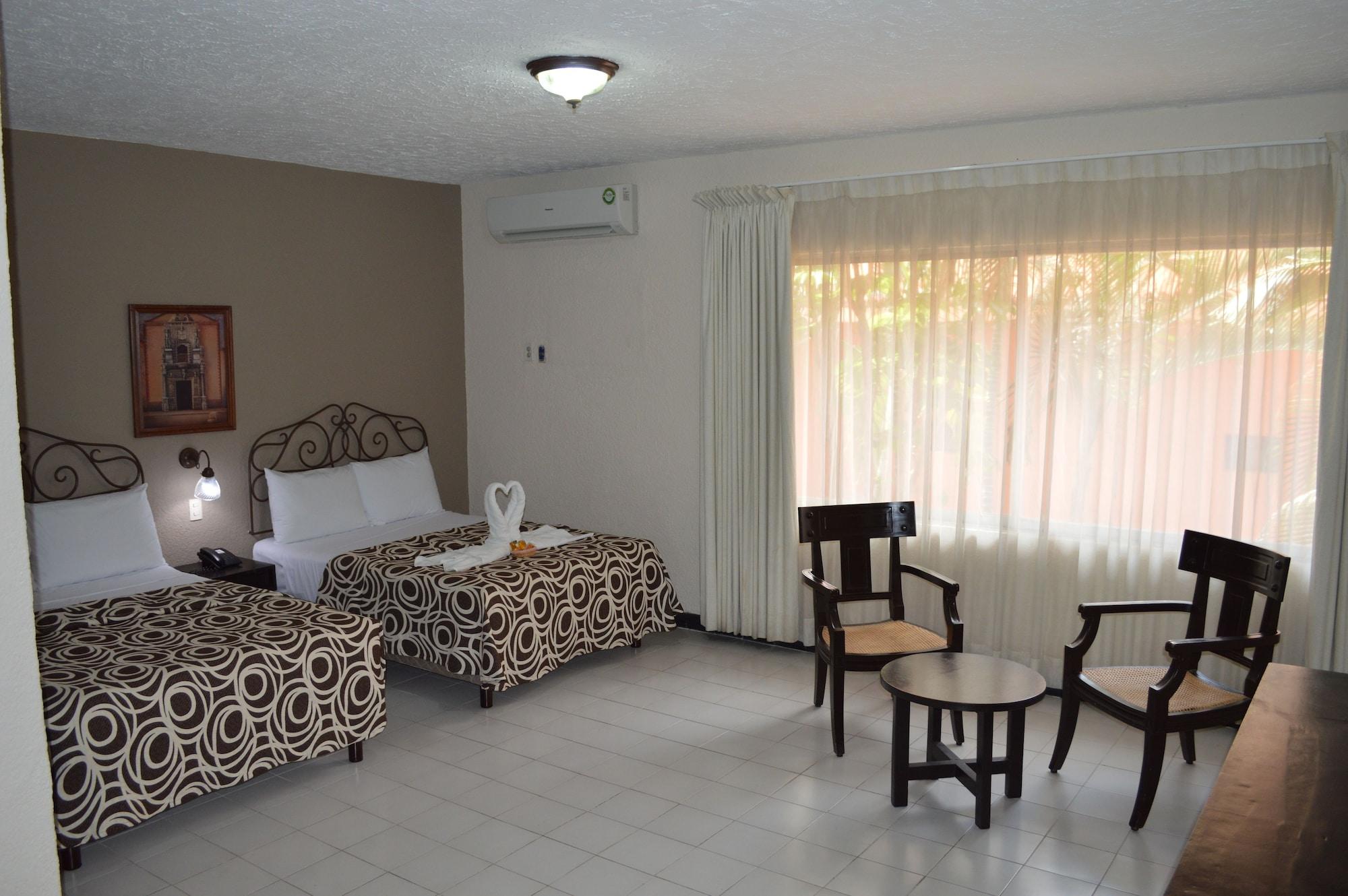 Hotel Colon Merida Exterior photo