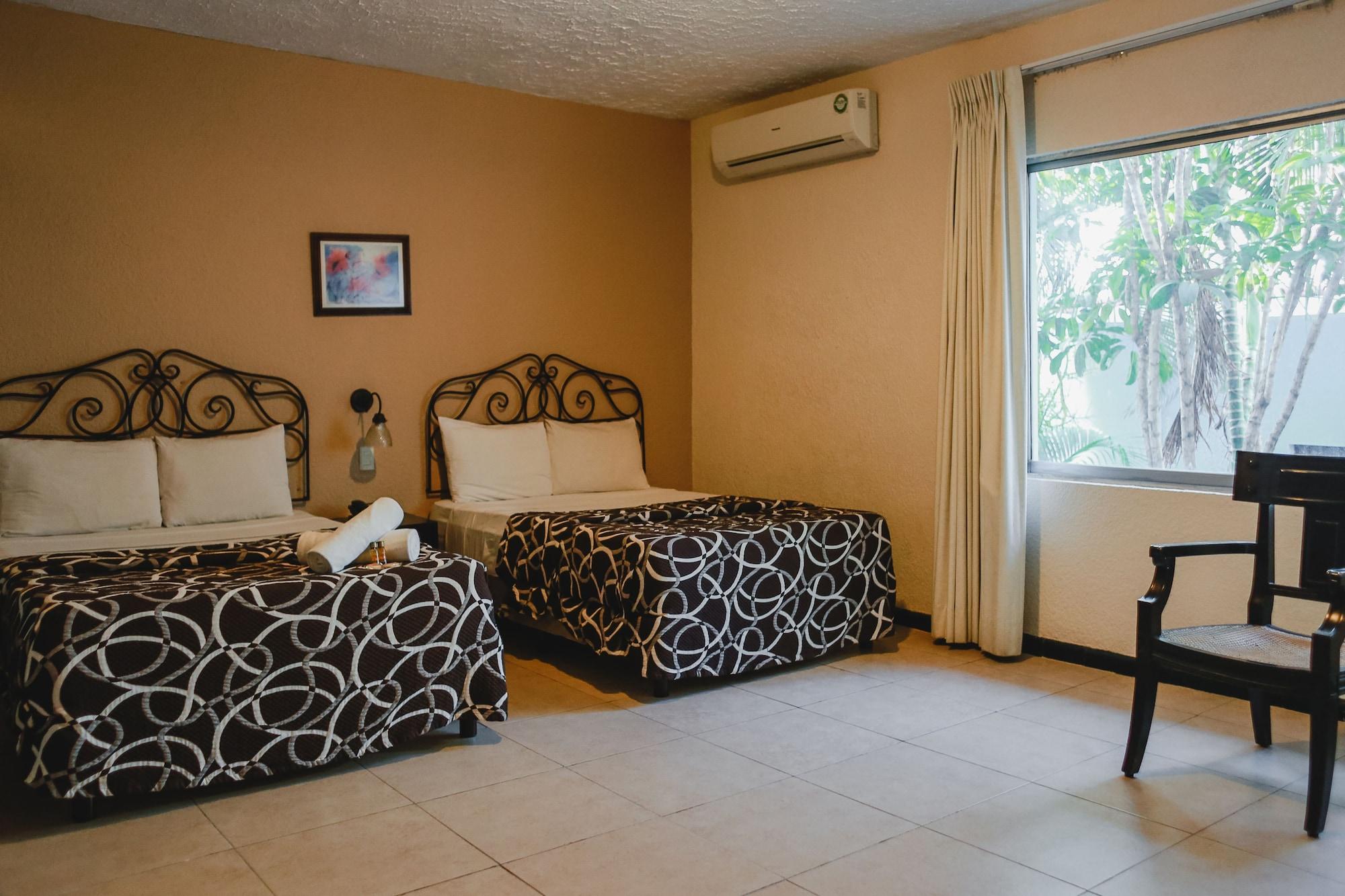 Hotel Colon Merida Exterior photo