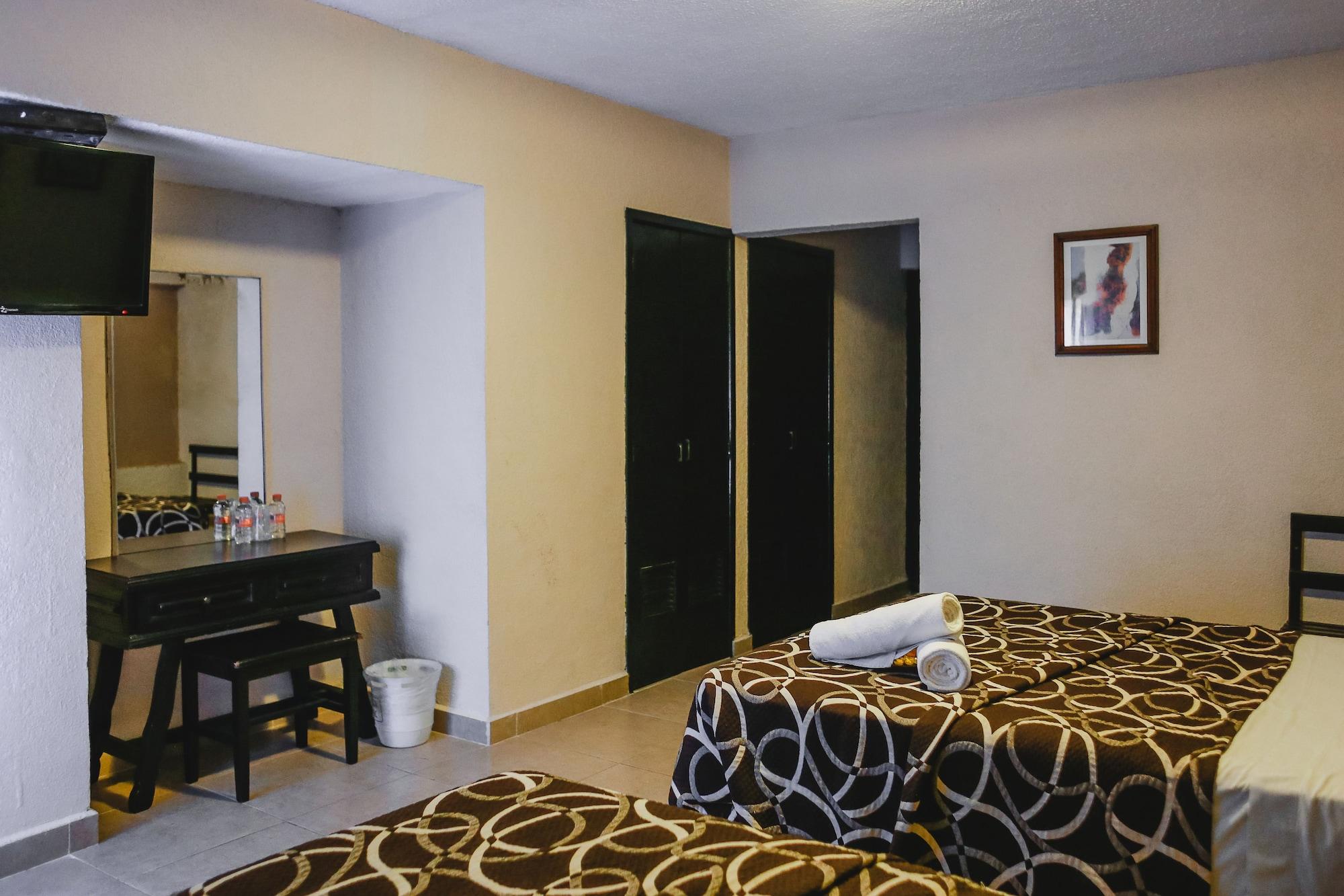 Hotel Colon Merida Exterior photo