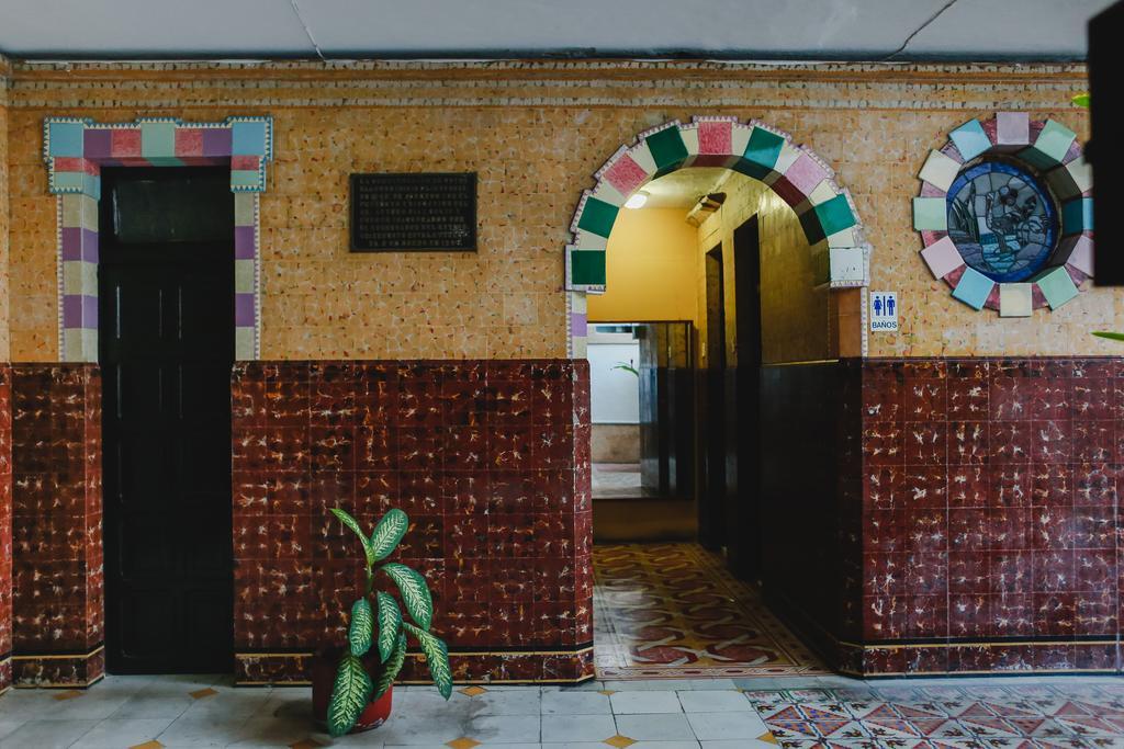 Hotel Colon Merida Exterior photo