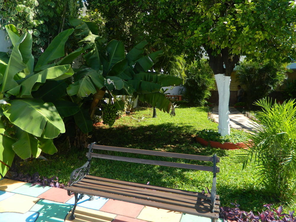 Hotel Colon Merida Exterior photo